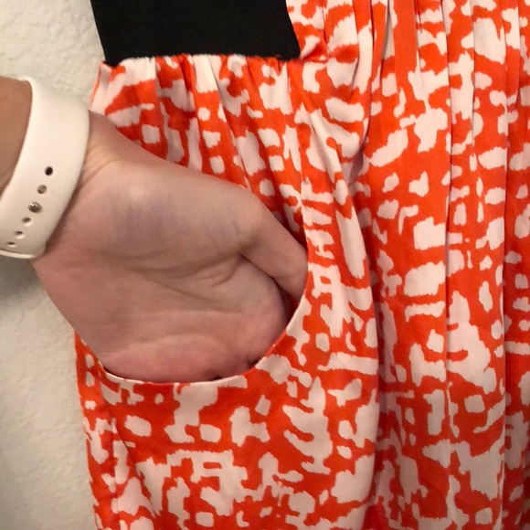 Abstract print skirt - Picture 2 of 6